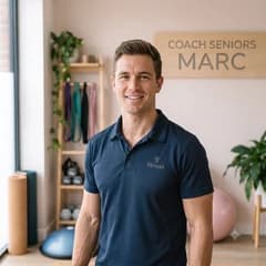 Portrait de Marc T., coach sportif à domicile vérifié, spécialiste mobilité senior